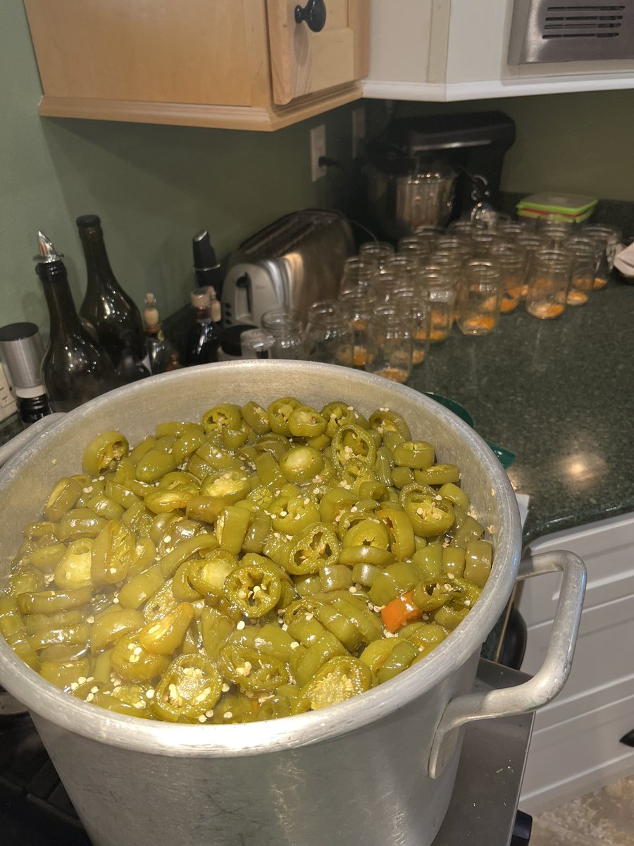 PBoogs8's tweet image. Big day with the legend Jerry making cowboy candy.  #60lbs #CowboyCandy&amp;gt;Football