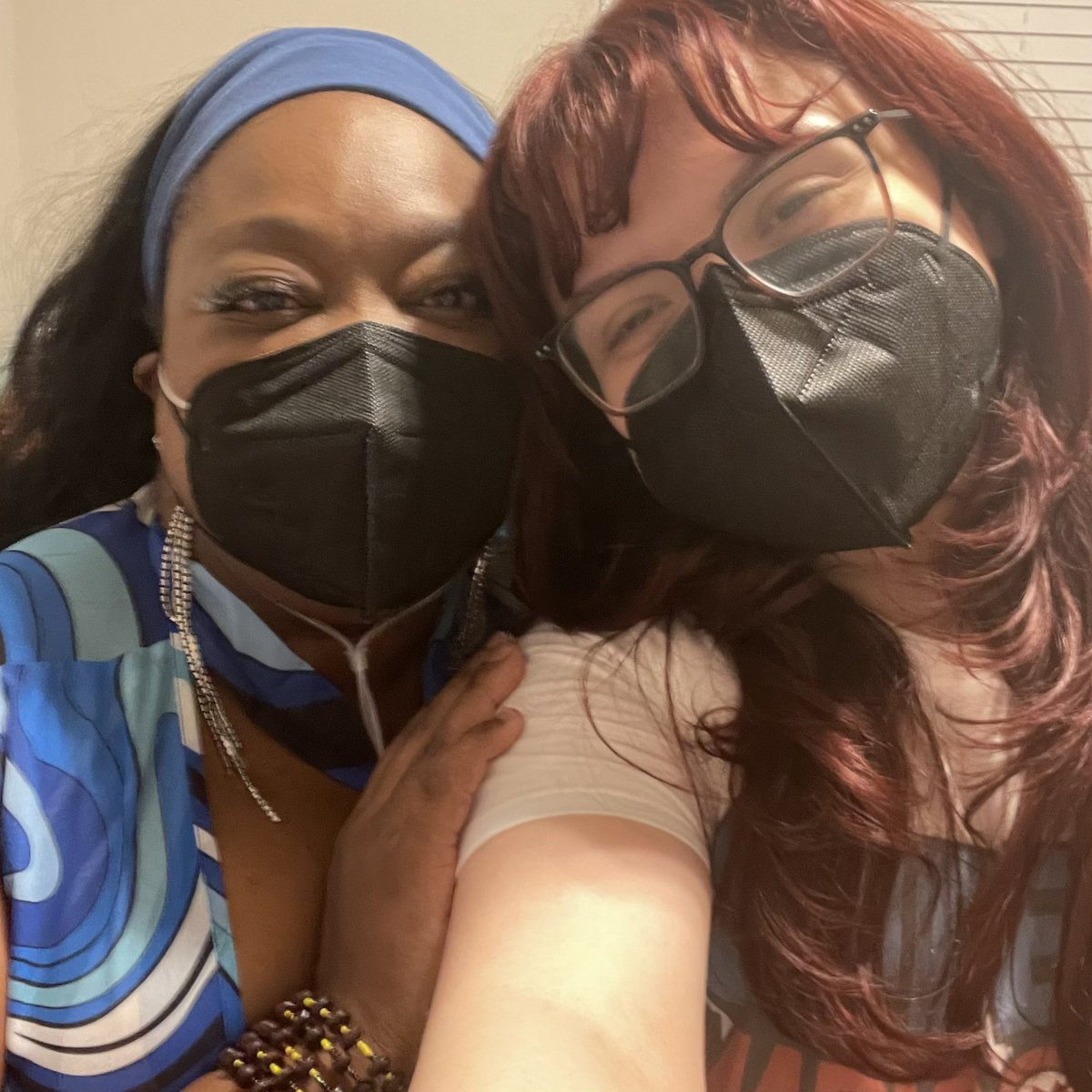 ZenMeoww's tweet image. With blessings from her dear and loving family:

I am devastated to say that our dear friend, community leader, mentor, family member, &amp;amp; renowned disability activist, @Tinu Atinuki Abayomi-Paul passed away at home on Thursday morning.

She is finally at rest and without pain.