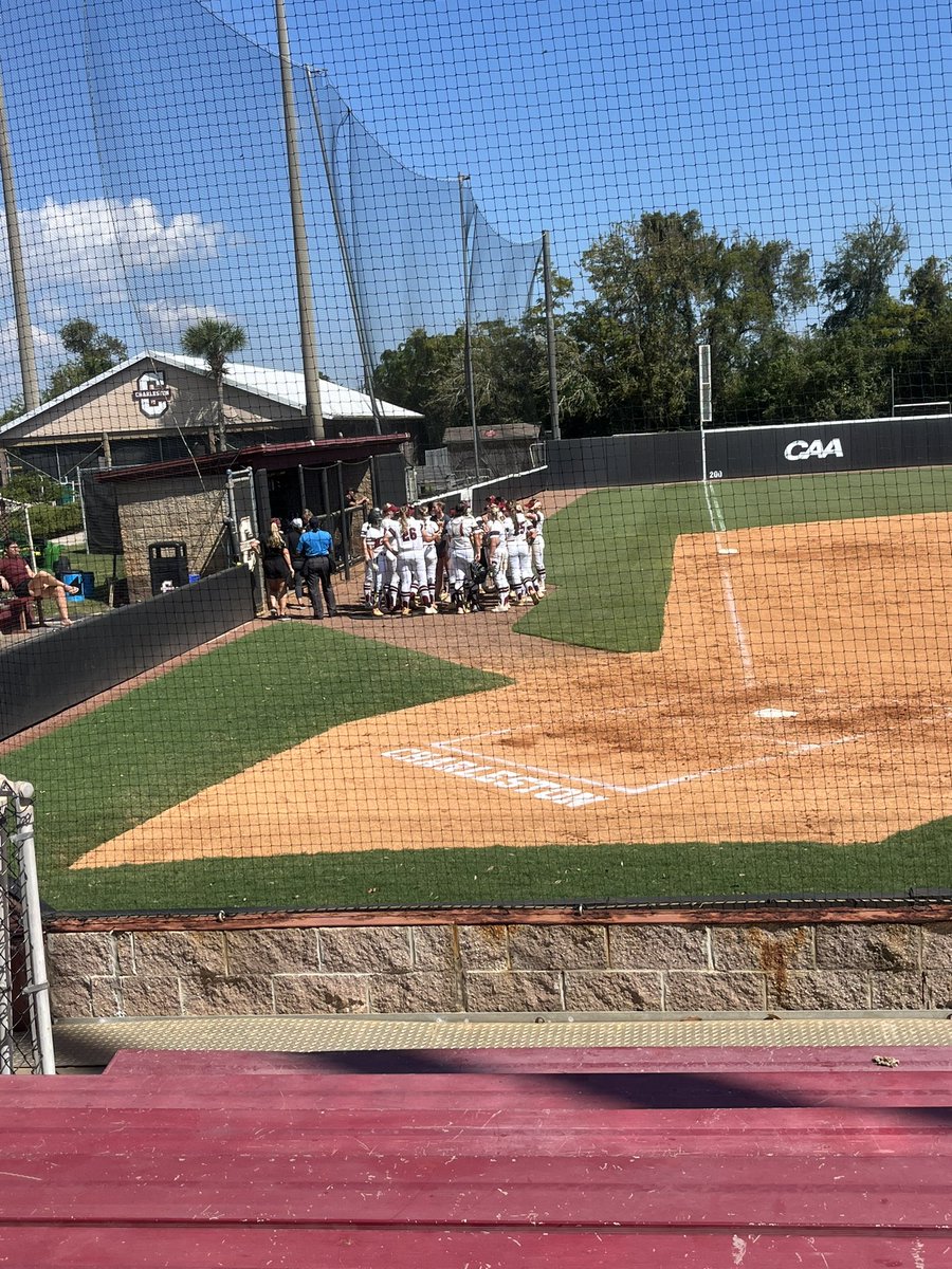 hunterhoffman48's tweet photo. Had a fun time today watching @CofCSoftball!! The team looked great! @firecrackersmm @thecoachshaun @CoachLynch20 @MaggieMrowka @LainaVictoria29 @CoachMScott23