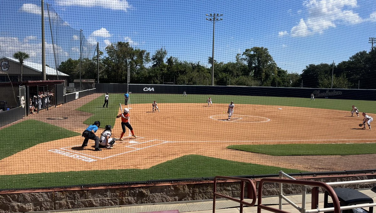 hunterhoffman48's tweet photo. Had a fun time today watching @CofCSoftball!! The team looked great! @firecrackersmm @thecoachshaun @CoachLynch20 @MaggieMrowka @LainaVictoria29 @CoachMScott23