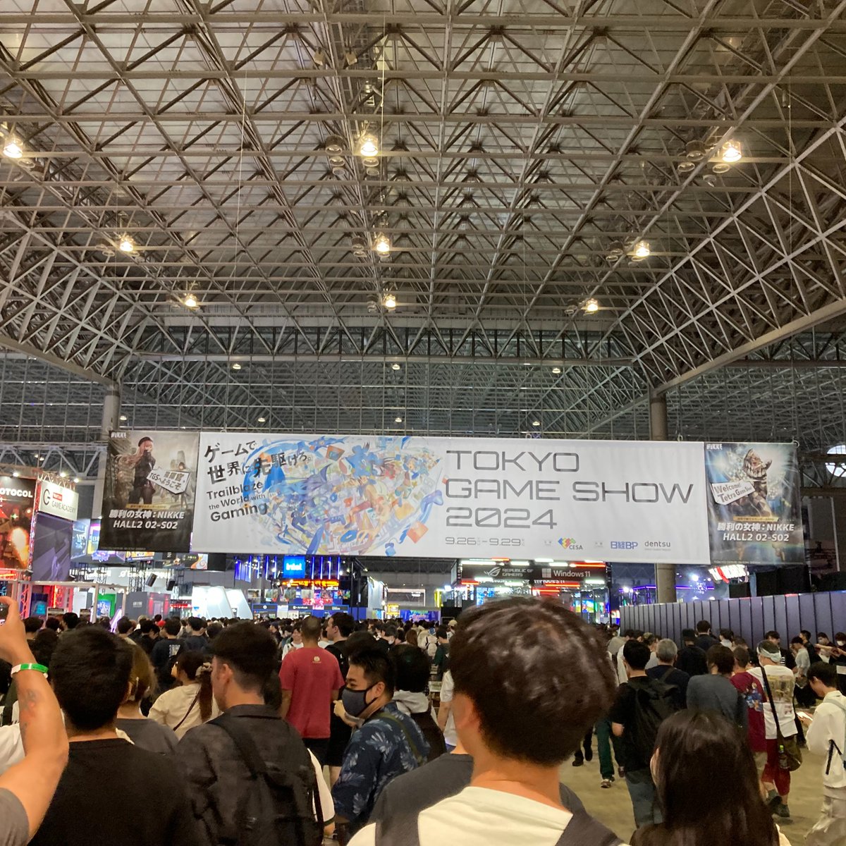 LepokTokyo's tweet photo. 東京ゲームショウに参加してきました！...と言っても個人デーです。ブースの力の入り方が凄い。迫力満点！！

ノベルティの配布は結構ありましたが意外と貰えないのが便利な手提げ。ゲームや企業のロゴをいれて作りませんか？
・https://t.co/DyIWiZfoBo

#東京ゲームショウ #TGS2024 #tgs #ショップ袋 https://t.co/OPD35zuWS2