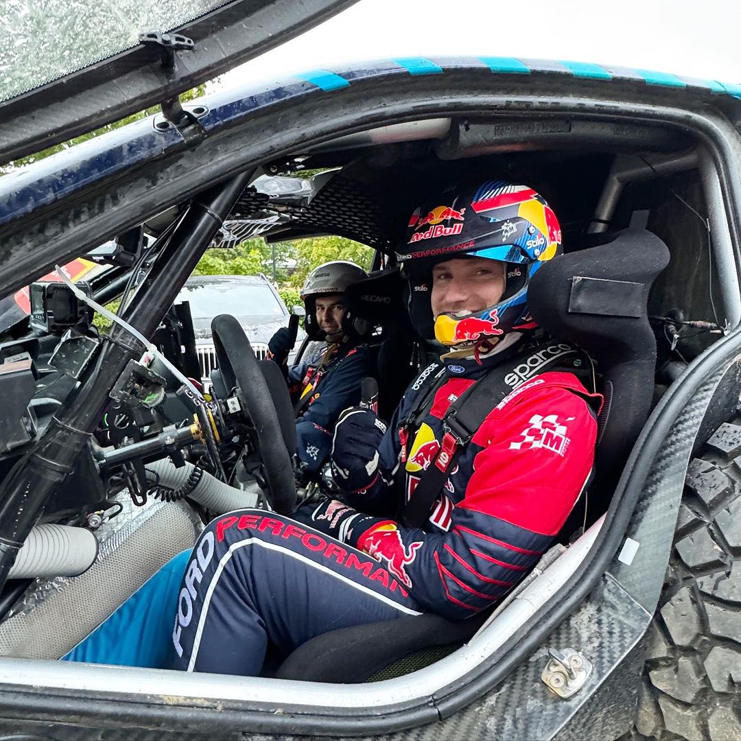 Up to something 🤫 <a href="/SChecoPerez/">Sergio Pérez</a> #redbull