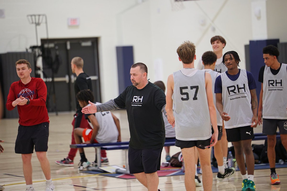 Had a great time at the <a href="/Relentless_Hoop/">Relentless Hoops</a> select 80 camp yesterday! Big thanks to the coach’s for having me and helping me get better!
<a href="/galegacyhoops/">𝓖𝓮𝓸𝓻𝓰𝓲𝓪 𝓛𝓮𝓰𝓪𝓬𝔂</a> <a href="/TMarkwith14/">Trent Markwith</a> <a href="/elimayberry_/">eli mayberry</a> <a href="/dgates_3/">Dyron Gates</a>