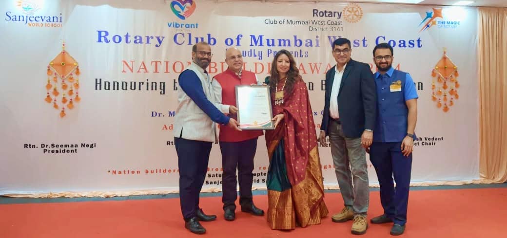 Celebrating excellence in education! Principal Ashish Bhatnagar of Ram Ratna International School has received the Nation Builders Award from the Rotary Club of Mumbai West Coast! His visionary leadership inspires future generations. Congratulations, Sir! We’re proud of you!