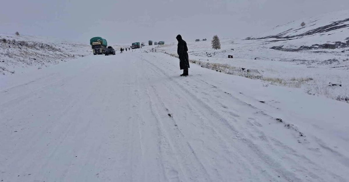 Говийн болон төвийн бүс нутгаар нойтон цас орно
Tentsver.mn