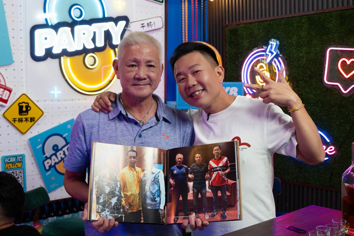 Party8my's tweet image. A huge thank you to Datuk Foo Kok Keong for joining us on last week’s AfterHour episode! 🎉 We had an amazing time, learning so much about Datuk’s incredible history, and we are beyond grateful for his autobiographies books! 

#Party8 #HangoverRecovery #VitaminStick