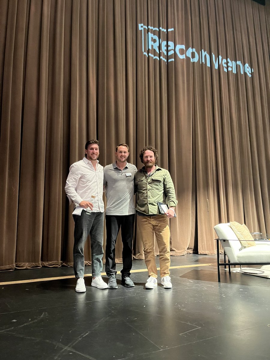 agpascale's tweet photo. Was at Reconvene in Santa Monica last week and fortunate to be on stage alongside @moseskagan on stage to discuss the genesis of his famous “Kagan’s Blog” and content marketing strategies for real estate operators looking to meet / raise capital in today’s digital landscape! https://t.co/GQM8d3yeRR