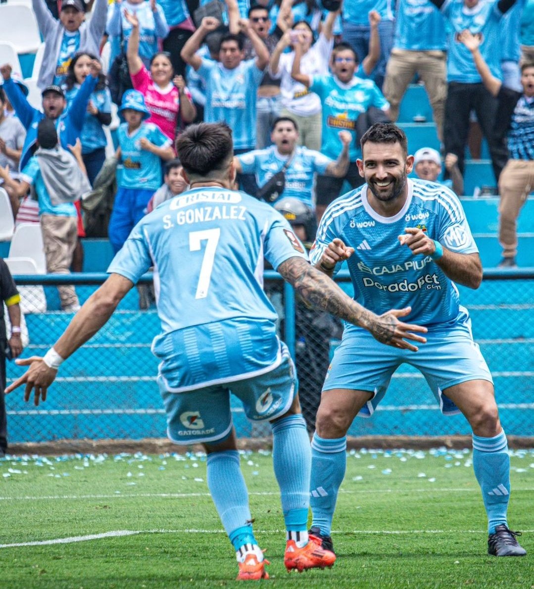 mcaute7's tweet photo. Seguimos para adelante 💪⚽️ Gracias por su apoyo. #Caute 
@ClubSCristal https://t.co/eK0VFrj0VB