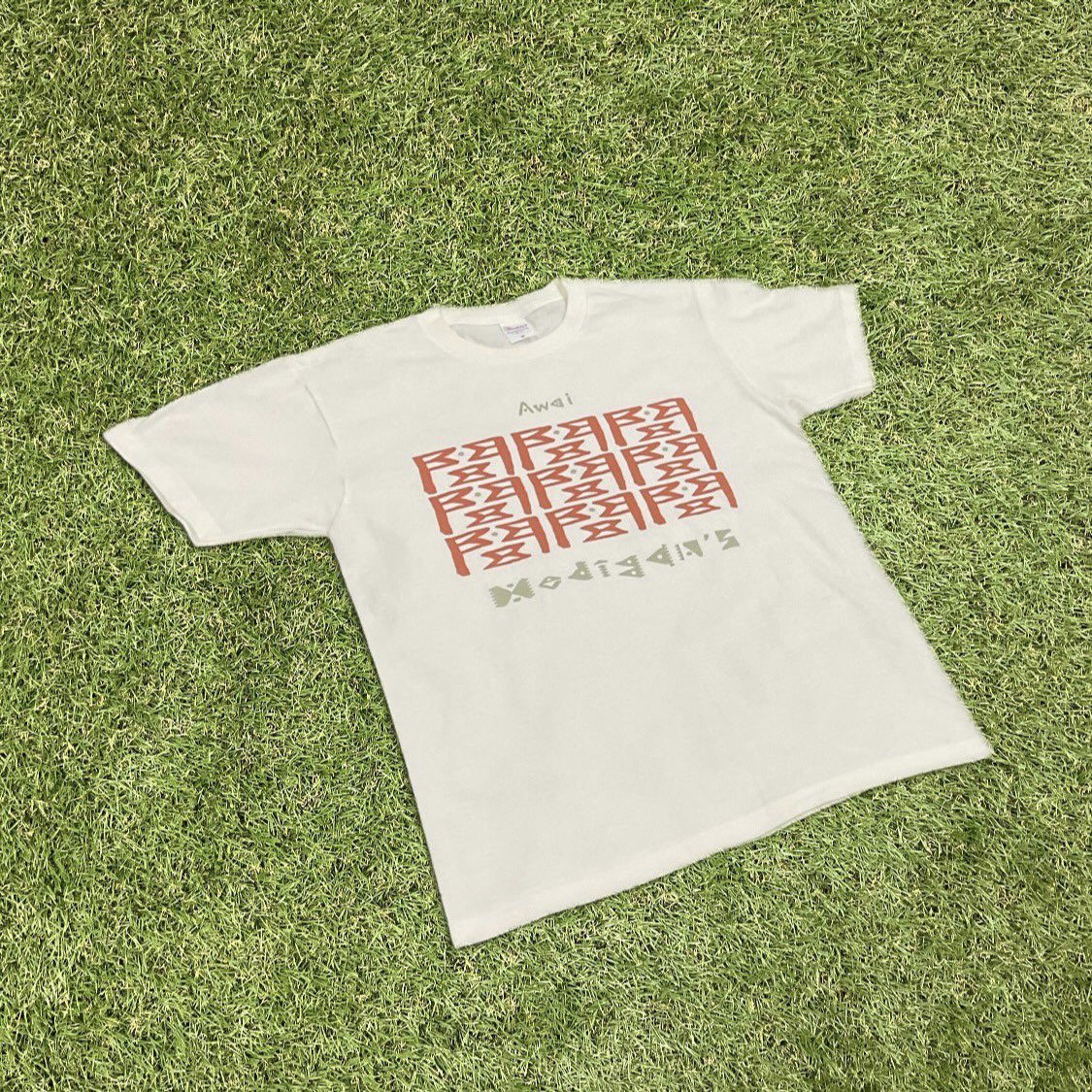 Hedigan's ホワイト Tシャツ Lサイズ Hedigan's Goods オンライン販売開始💥 遂に、Hedigan'sのグッズが