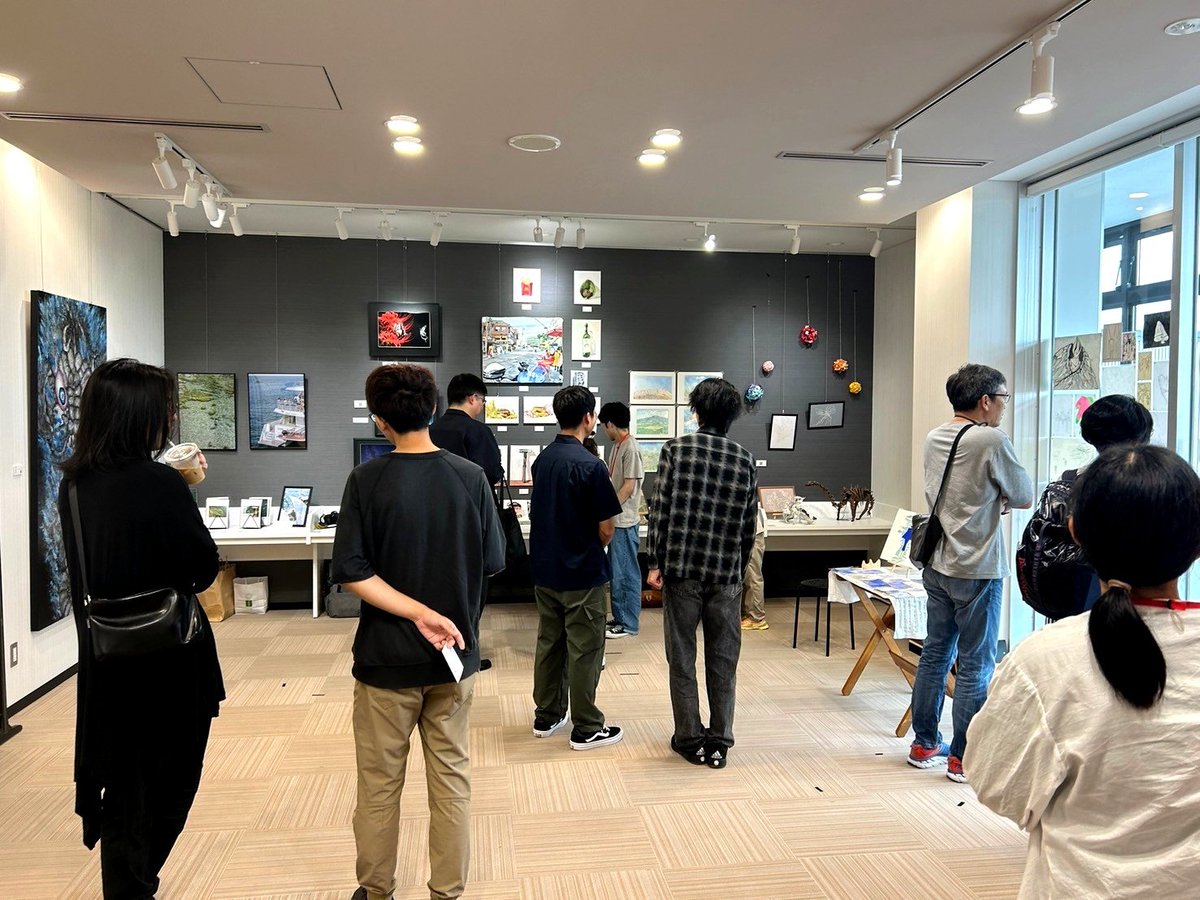 遅くなりましたが、先日の空とぶ美術展in鳥取砂丘コナン空港 、ありがとうございました。

引き続き、深夜の美術展in鳥取や深夜の写真展も含め、よろしくお願いいたします🙇‍♀️

#空とぶ美術展in鳥取砂丘コナン空港
#深夜の美術展in鳥取
#深夜の写真展