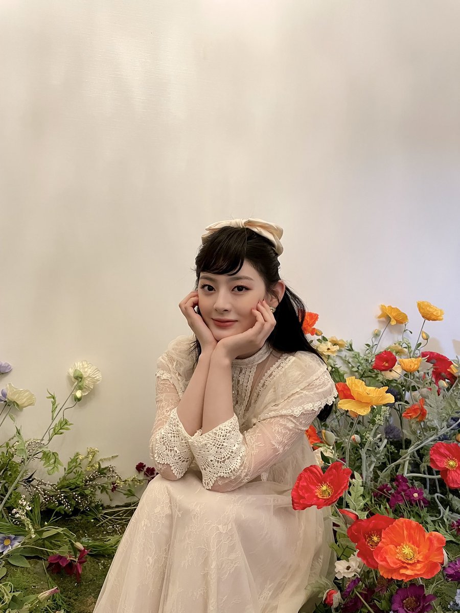 bionicastle's tweet image. feliz porque n𝐮nca acabará #𝚑āppy誕生日ུ𝕝ūviǝ, más que merecido porque merece todo el a𝐦or del mundo y con #𝕔āk𝕖̄sꪆ୧𝕥ūnǝs y su #𝕤pēcia𝐥二十𝚍ē𝐥ux𝕖 le e𝐬ta𝐦os dando un poquito del amor que siempre merece, te ado𝐫o. &amp;lt;3

𝚜tr𝕖et o𝑓 ╎ ❀ #𝐬tella