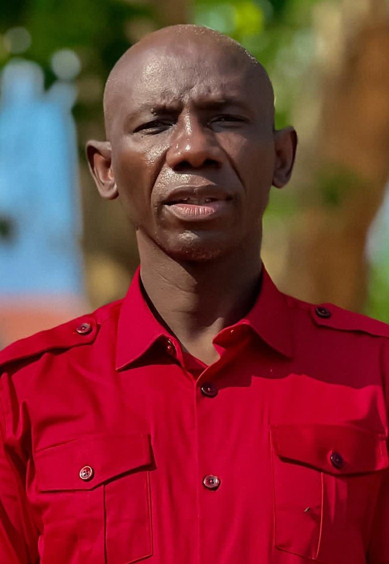 ⛔🟥Bénédiction du jour ⛔🟥
Sois  grand 
En opposant 
A Satan 
Un cœur d'enfant.