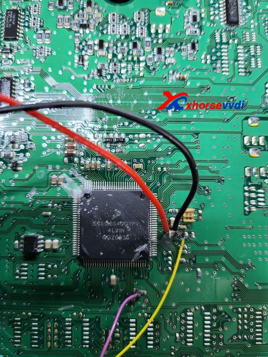 Xhorsevvdi's tweet photo. #xhorse VVDI PROG read Renault IMMO data "try frequency(00)" error? 🤔🤔
➡️Remove the yellow cable and read again or try the MCU pinout 
#vvdiprog #Renault https://t.co/1T02NrVosG