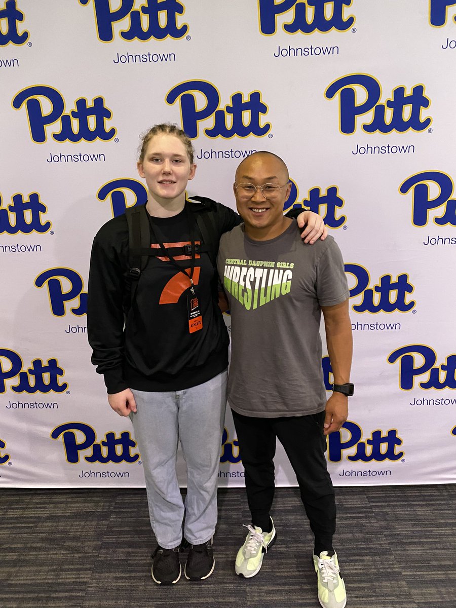 JimCollins33's tweet photo. Busy wrestling weekend. I spent Saturday in York at the Tyrant tournament coaching Kate, along with Clementine from D3. Kate placed second. On Sunday I caught Charlotte at @flowrestling “Who’s Number One” event. Charlotte dropped a 4-2 loss to the #1 ranked girl in the nation. https://t.co/vIbvwL0r78