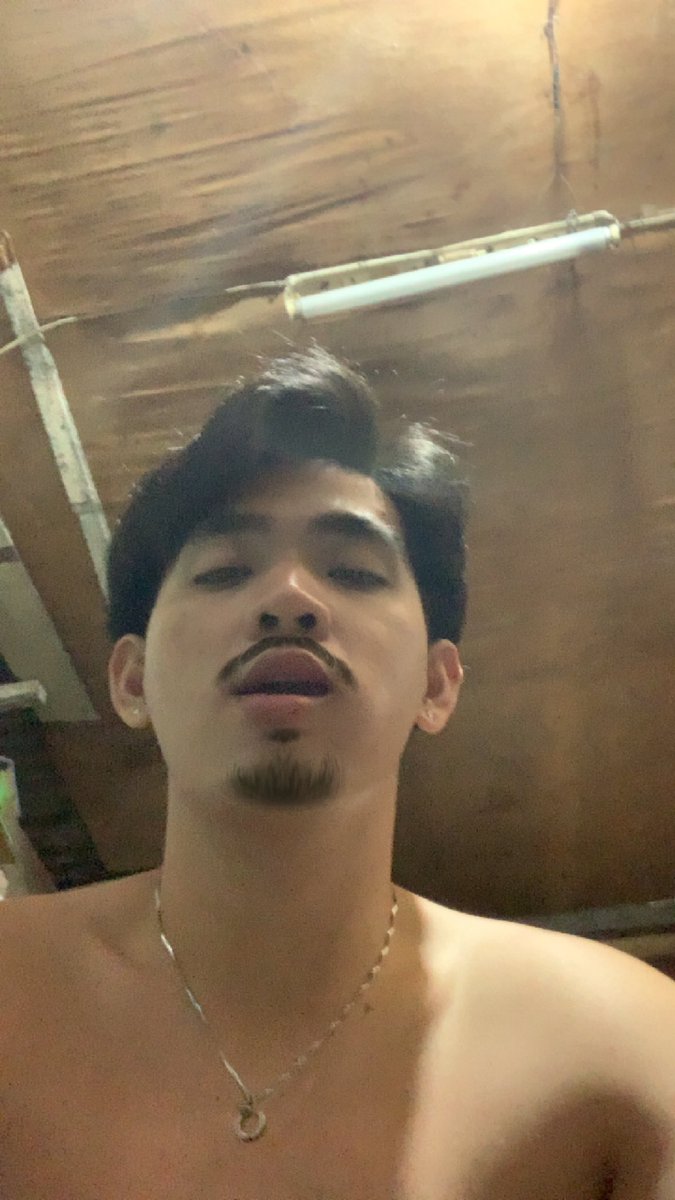 Louis0_0_0's tweet photo. in game yung undertime sa work. https://t.co/WgCLg34ry5