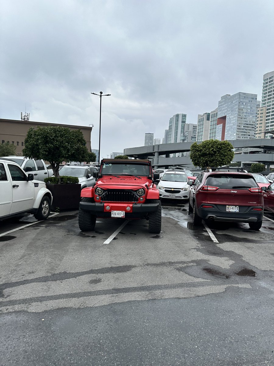 Me pone de malas este tipo de gentes, ayúdenme a hacerlo viral para que le llegue a esta persona irrespetuosa!