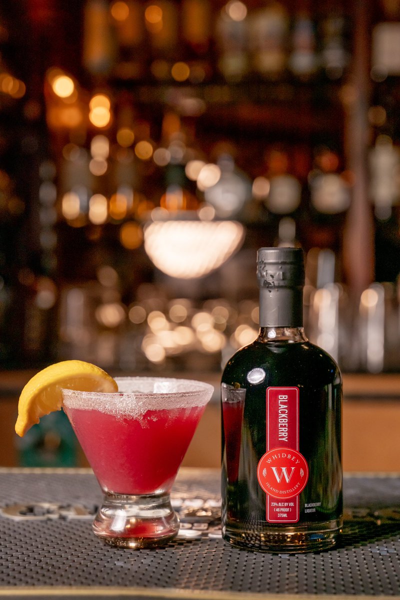 Stop by El Caz soon for a taste of our seasonal special Blackberry Ginger Lemon Drop made with local blackberry liqueur from <a href="/whidbeyspirits/">Whidbey Distillery</a> ✨