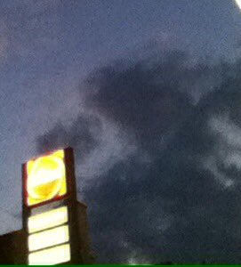 landscape_nc's tweet photo. iphone4でエネオス
←アウトカメラ　インカメラ→
#iphone4 https://t.co/beGsGk8Wt1