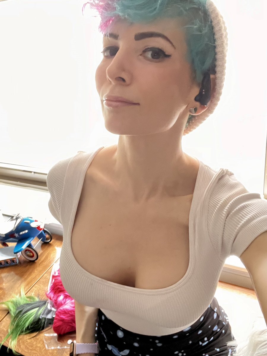 Content from sharkiekitty