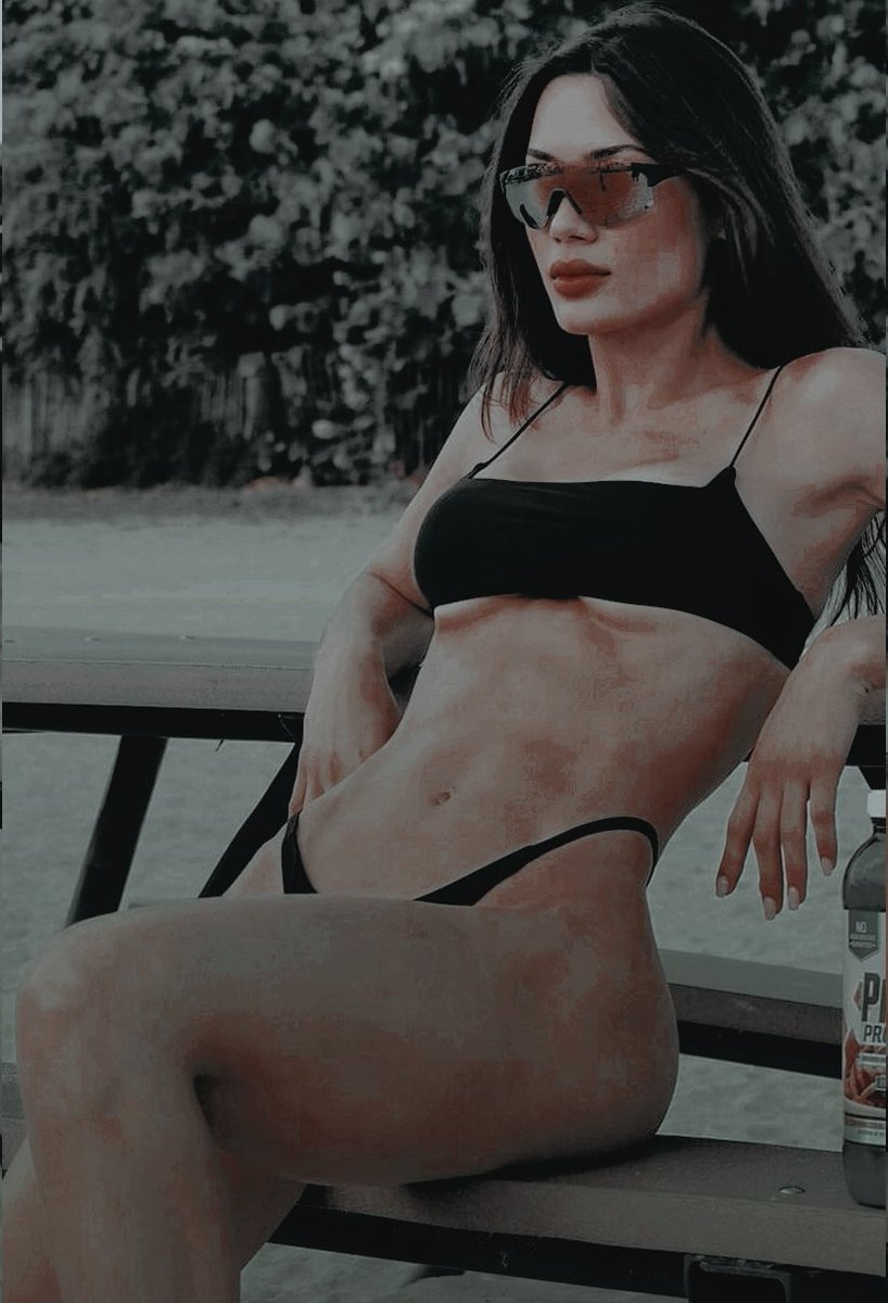 ㅤ       

ㅤ         ㅤ       ،، 𝖘𝐞𝐝𝐮𝐜𝐭𝐢𝐯𝐞𝐬𝐮𝐧𝐝𝐚𝐲

ㅤ