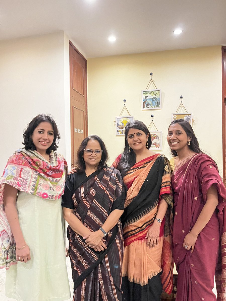Women power in Patna, Bihar. 

It’s time to address neglected diseases through grassroots journalism and the power of community radio. Workshop organised by <a href="/DNDi/">Drugs for Neglected Diseases initiative</a> . 

<a href="/drskavita/">Dr Kavita Singh</a> <a href="/itsmanisha/">Manisha Sharma</a> <a href="/stm_science/">Shikha T Malik</a>