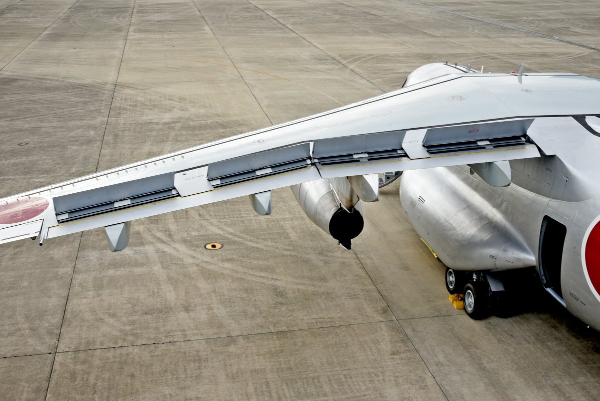 学芸スタッフが、空宙博で展示しているSTOL実験機「飛鳥」との違いを