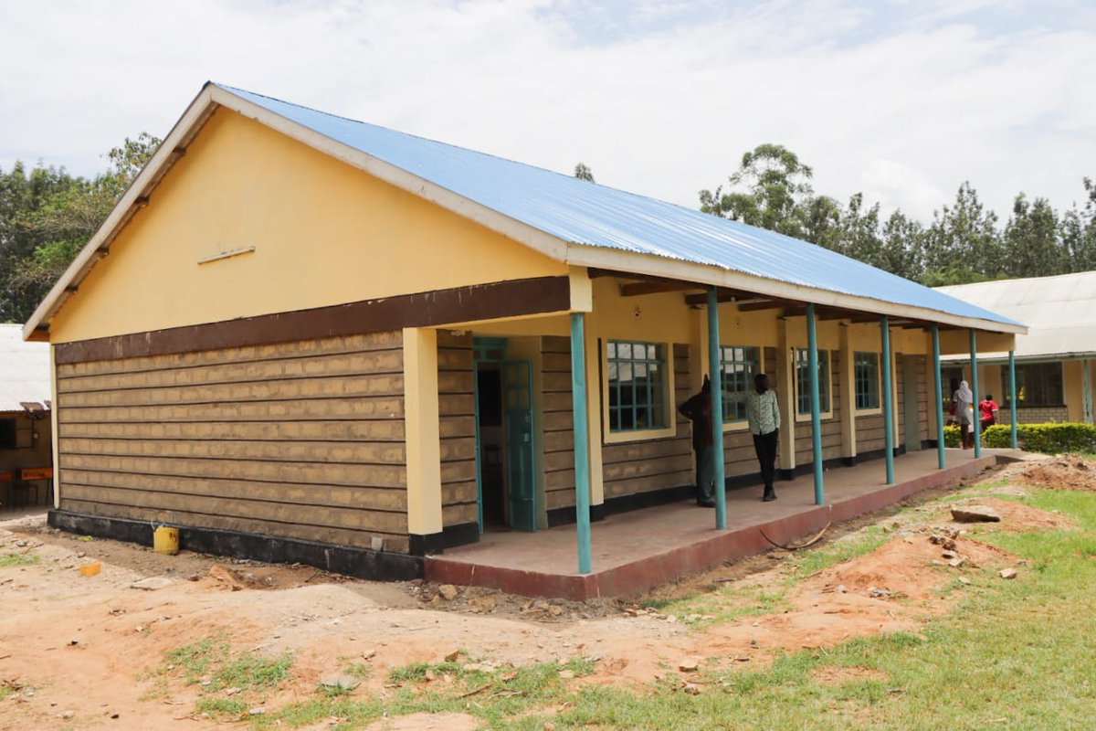 HonWamboka's tweet photo. Made an impromptu visit at Nang'eni Girl's secondary school, West Bukusu ward to inspect the newly completed classrooms. Pleased that the infrastructure has offered a sigh of relief to the students whom I interacted with as they went about their studies. 
#BumulaForward https://t.co/q9pj1NwtuU
