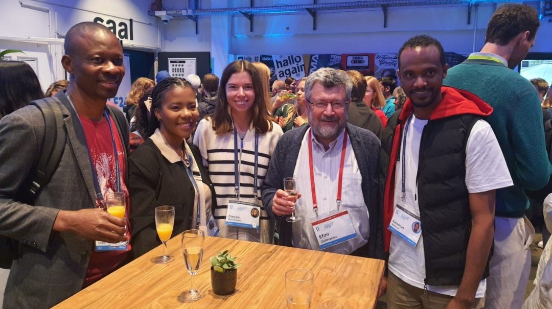 Carl-Zeiss-Stiftung (@cz_stiftung) on Twitter photo What a week! Several hundred young researchers met with leading researchers in the fields of #mathematics and #computerscience at the <a href="/HLForum/">Heidelberg Laureate Forum</a>
#Networking #CZS #Research What a week! Several hundred young researchers met with leading researchers in the fields of #mathematics and #computerscience at the <a href="/HLForum/">Heidelberg Laureate Forum</a>
#Networking #CZS #Research