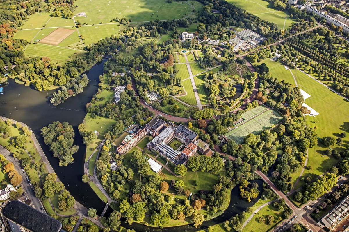 Every season is unique at Regent's, but there's something special about autumn. As the leaves turn orange and the weather cools, campus is humming with change, too. See it for yourself: join us at our next open day on 23 October. 

Find out more at regents.ac.uk/events/