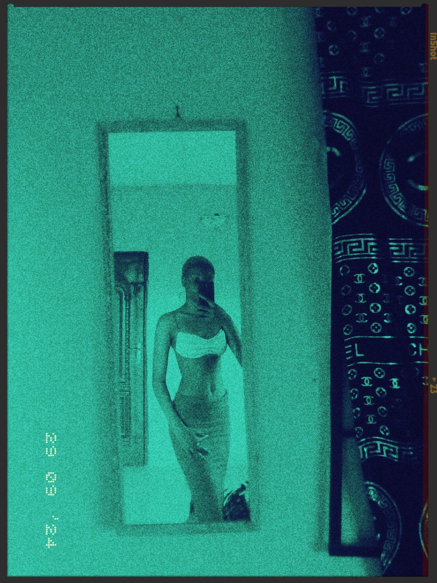 CeeK3ycee2's tweet photo. Perfect body 👅 https://t.co/pgjV5AAIwe