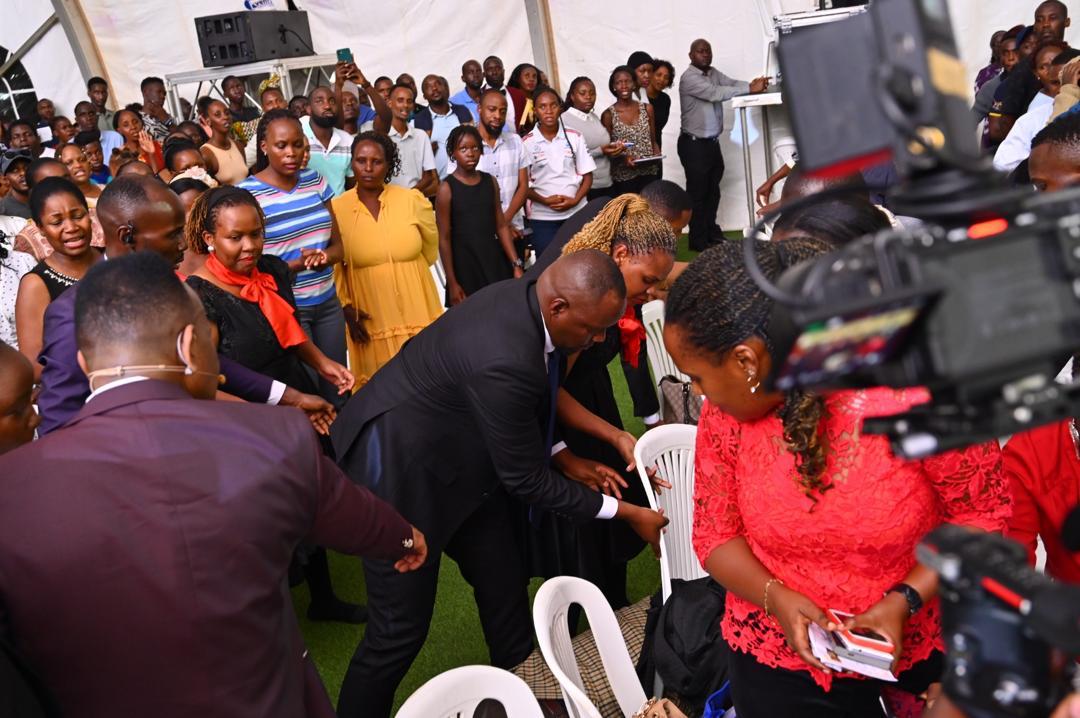 mighty_remnant's tweet photo. There is a place where reasoning cannot go. That is the place where we want to go. 
Ref; 2 Corinthians 5:13

#ProphetElvisMbonye https://t.co/PbfTdQmmze
