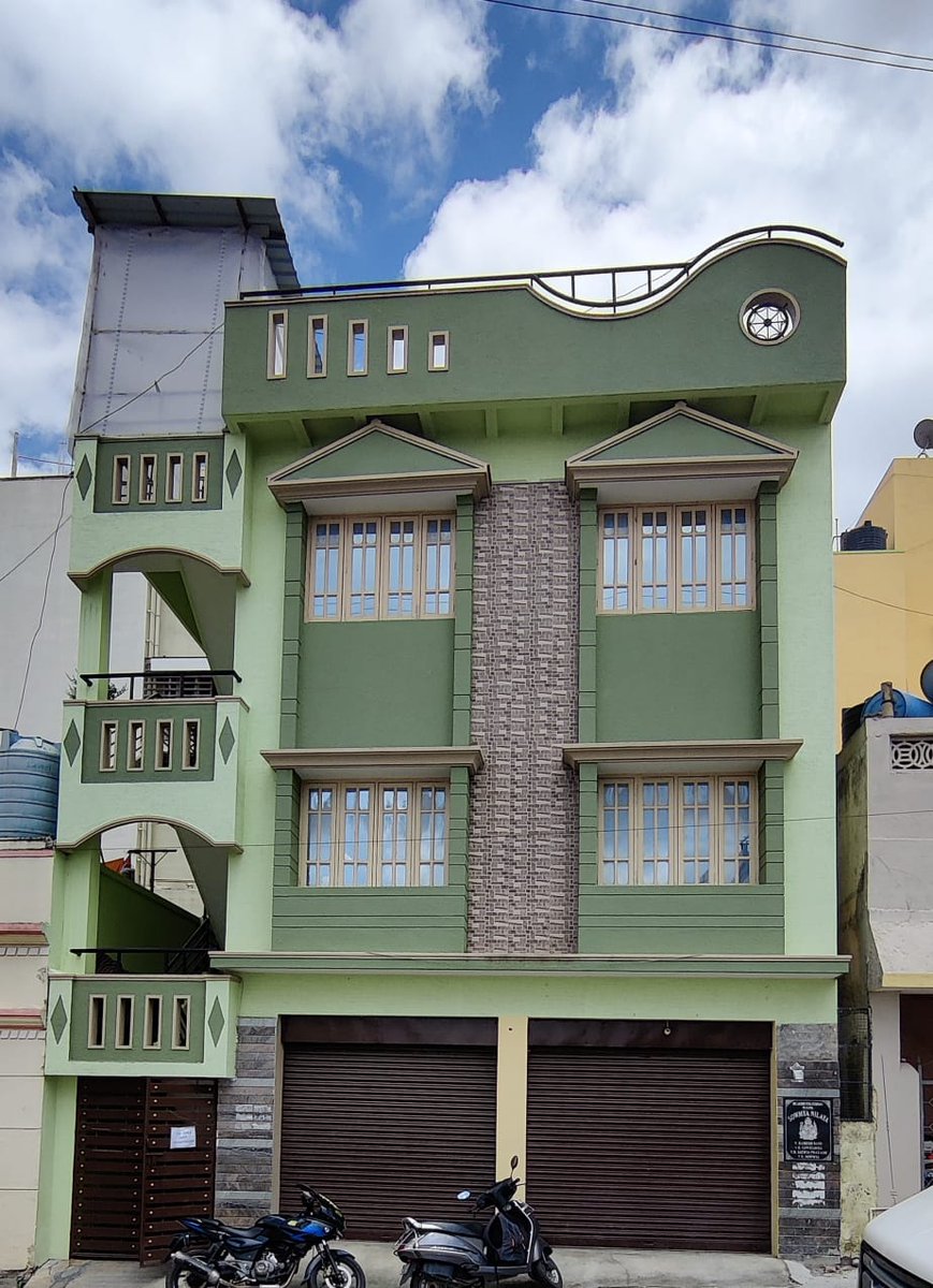 Rental Income House For Sale In Ittamadu BSK 3Rd Stage.
Ground floor 2shops or use as Parking.
Contact : Houseliv Realty: 9066555546
houseliv.com
#RealEstate
#houseliv
#houseforsale
#homeforsale
#bangalorerealestate
Or WhatsApp: wa.me/919066555546