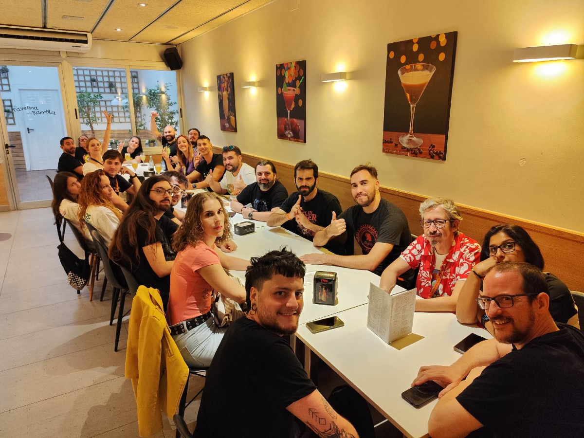 DojoSystem's tweet image. 📸 Recapitulación de @IndieDevDay 1/2 📸

¡Qué gran fin de semana entre amigos y videojuegos! 🎮 Aquí van algunas de nuestras fotos favoritas. 😍

Gracias por compartir estos momentos con nosotros, ¡sigamos creando y jugando juntos! 💪

#DojoSystem #IndieDevDay #IndieDevDay2024