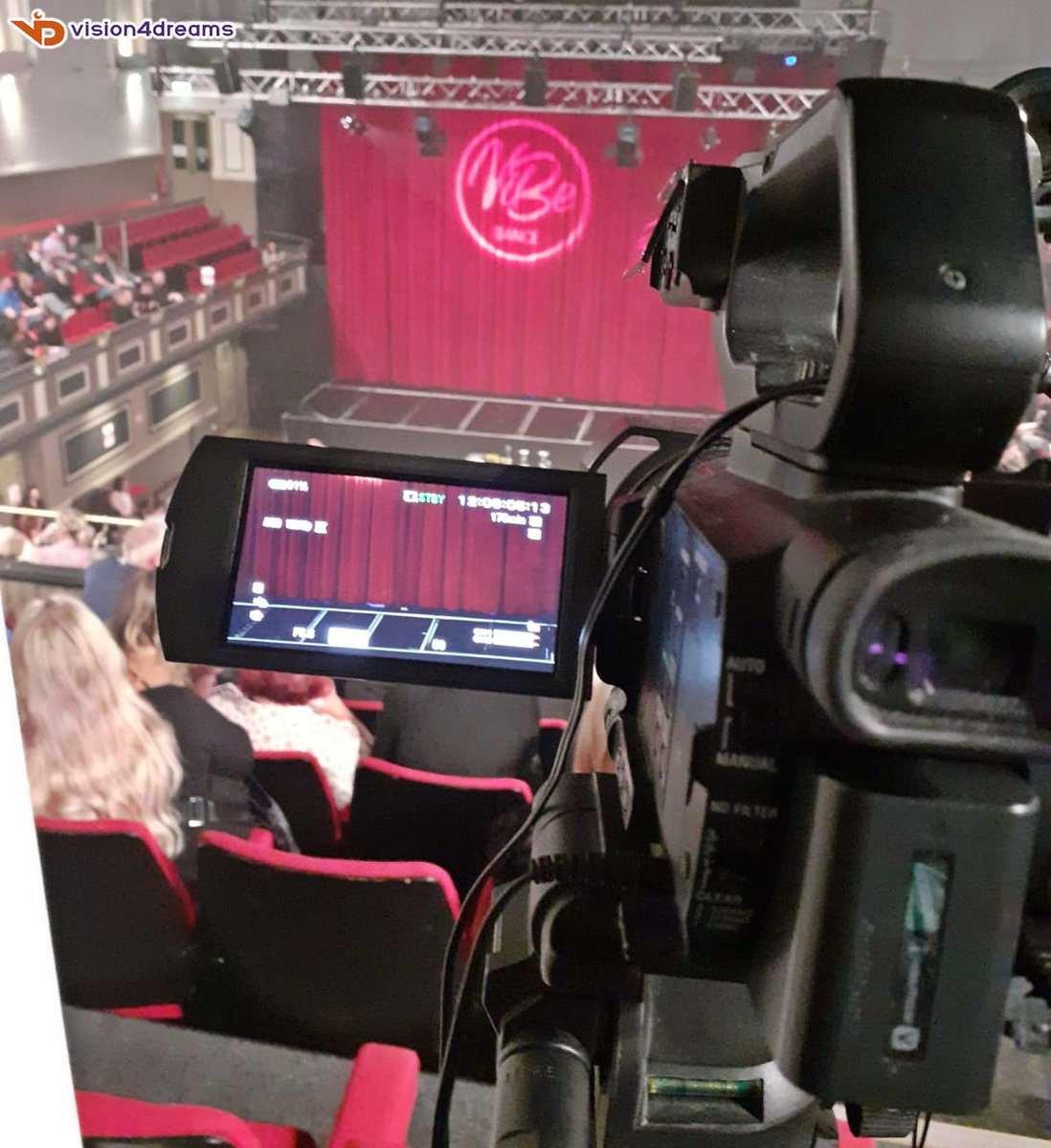 Vision4Dreams's tweet photo. It's always a pleasure filming for @_ViBeDance as they always put on an amazing performance, and their Double Digits dance show was no exception! 🎥

We can't wait to get the footage edited and sent out for everyone to enjoy! 😄

#videoproduction #video #film #Dance https://t.co/wuQplpYACB