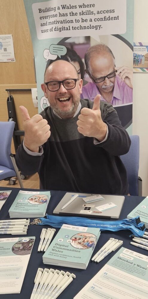 Having a great day talking about digital inclusion to fabulous staff at the <a href="/SwanseabayNHS/">Swansea Bay NHS</a> Staff Wellbeing and Support event at #Morriston Hospital @dc_wales <a href="/Cwmpas_Coop/">Cwmpas</a> @DigitalSBUHB