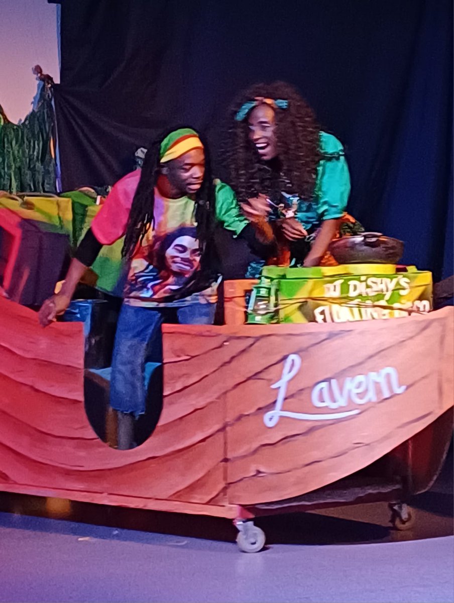 SponProdsTC's tweet image. What a fabulous opening weekend for #THELITTLEMERMAID that was! 4 highly entertained crowds &amp;amp; lots of happy, smiling children 😊 Special thanks to Lewisham&apos;s mayor @Brenda_Dacres for visiting yesterday with her niece! #BlackHistoryMonth Just 14 shows left! spontaneousproductions.co.uk/events/the-lit…