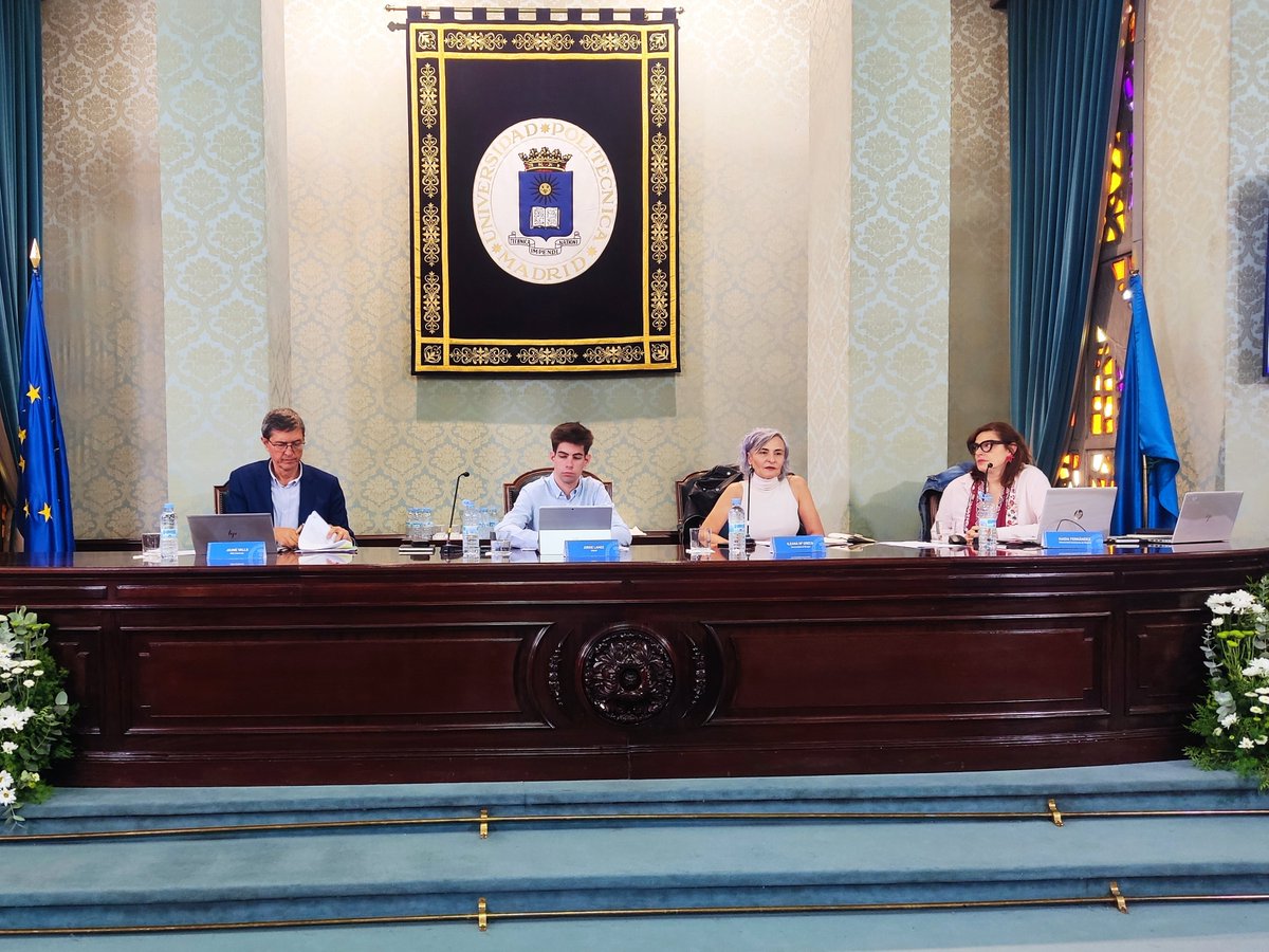La_UPM's tweet photo. La jornada sobre el Título Europeo continúa y ahora abordamos los criterios para el sello y el título europeos, con participación de @CrueUniversidad, @CREUPCREUP y @aqucatalunya.
#somosUPM @eelisa_eu https://t.co/HQAu38aH8D