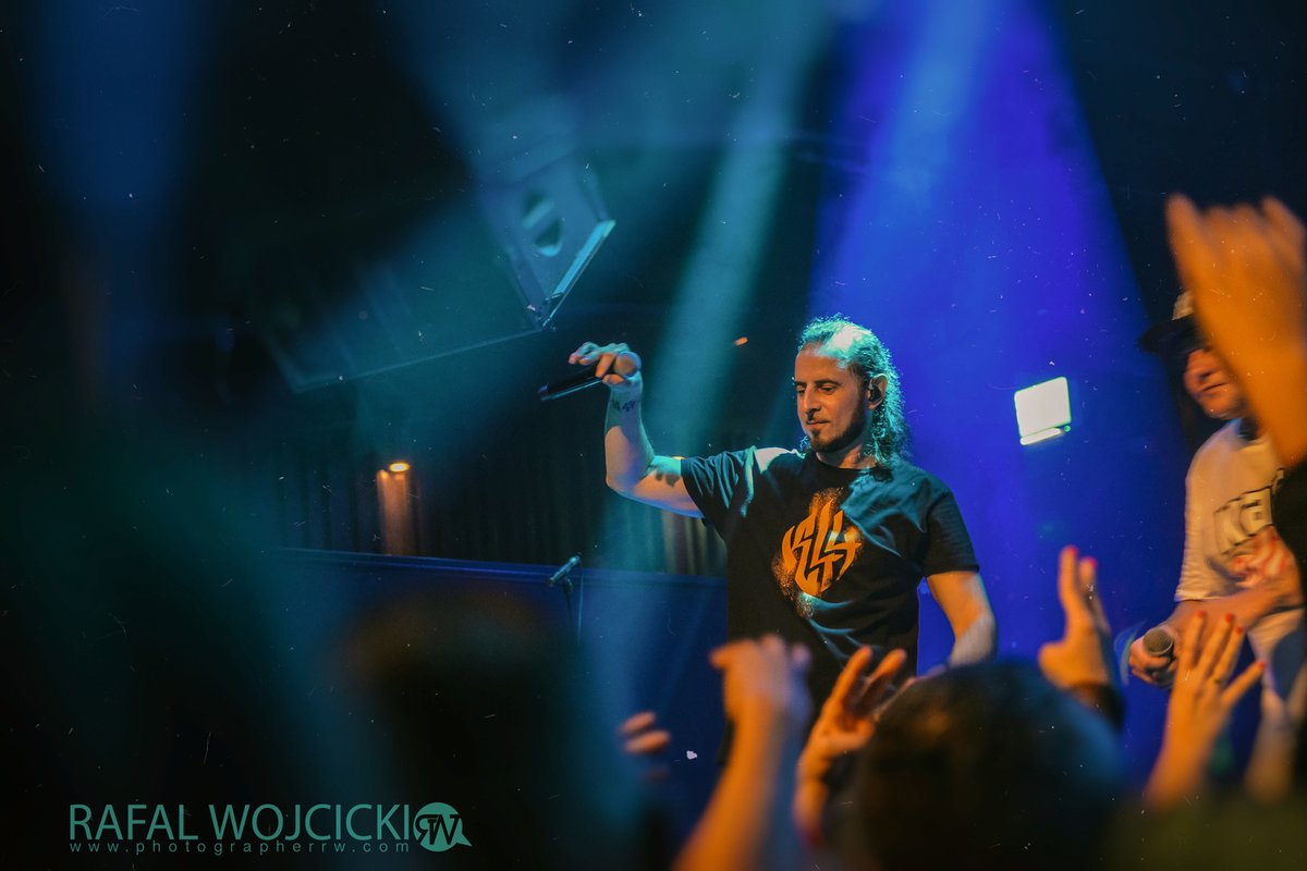 wojcicki_rafal's tweet photo. Kaliber 44.
#kaliber44 #hiphop #oldschool #rafalwojcicki #photographerrw #dublin #rap #dj #photography #photosh #Katowice https://t.co/cauTeU9kRJ