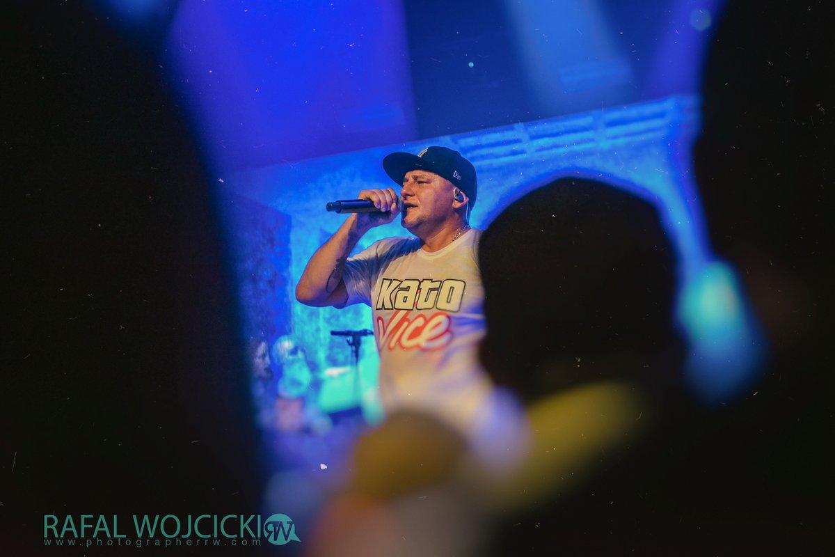 wojcicki_rafal's tweet photo. Kaliber 44.
#kaliber44 #hiphop #oldschool #rafalwojcicki #photographerrw #dublin #rap #dj #photography #photosh #Katowice https://t.co/cauTeU9kRJ