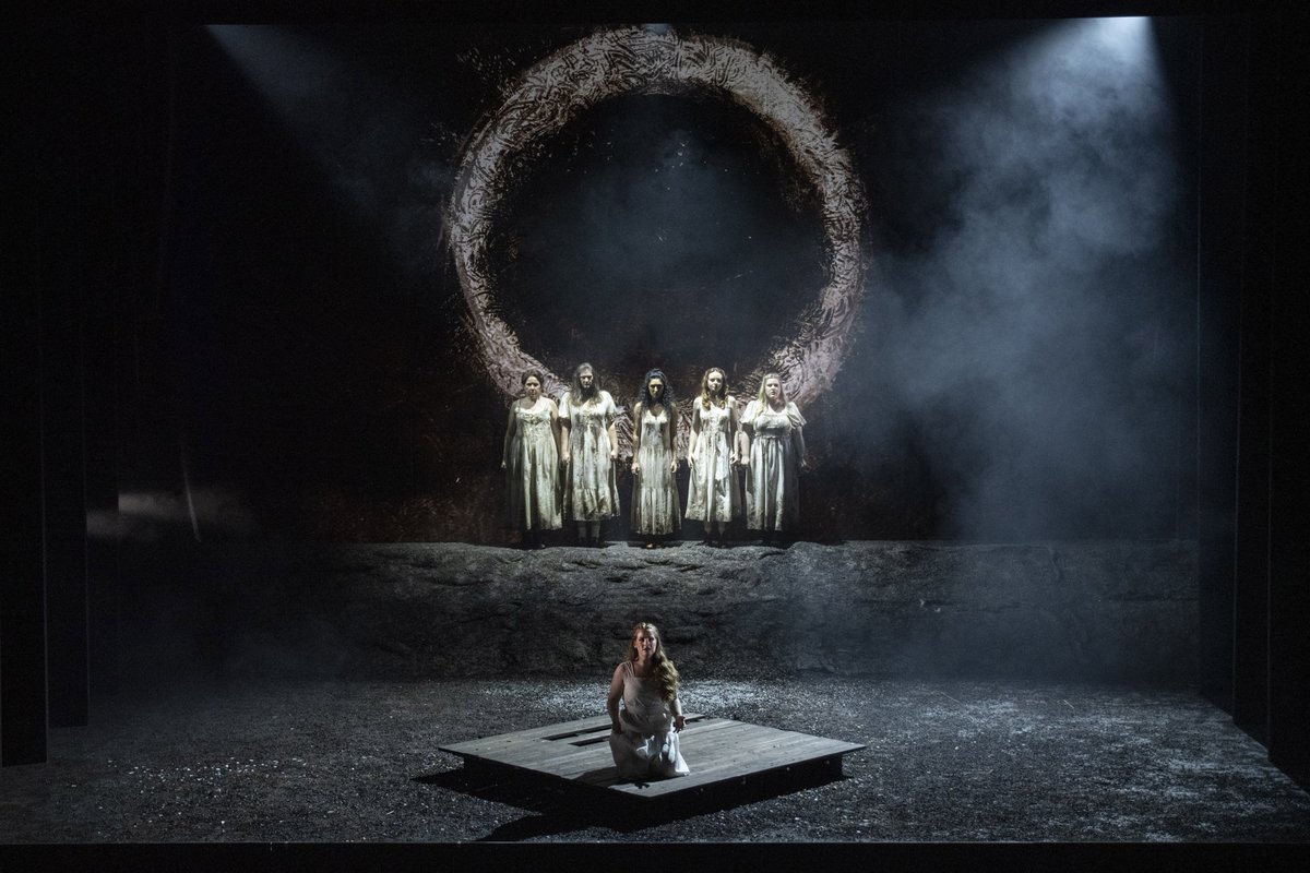 Hackney Empire tweet media