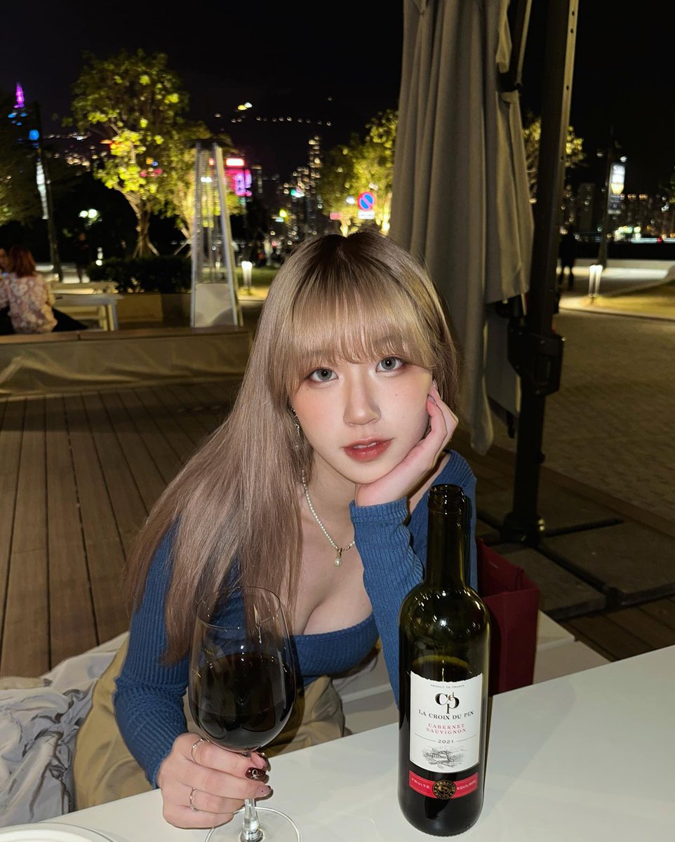 GainSoAlone's tweet photo. IG美女所在地@ihsuan.n #美女 #性感 #潮流穿搭 #好身段 #分享 https://t.co/0E0olBbBs9
