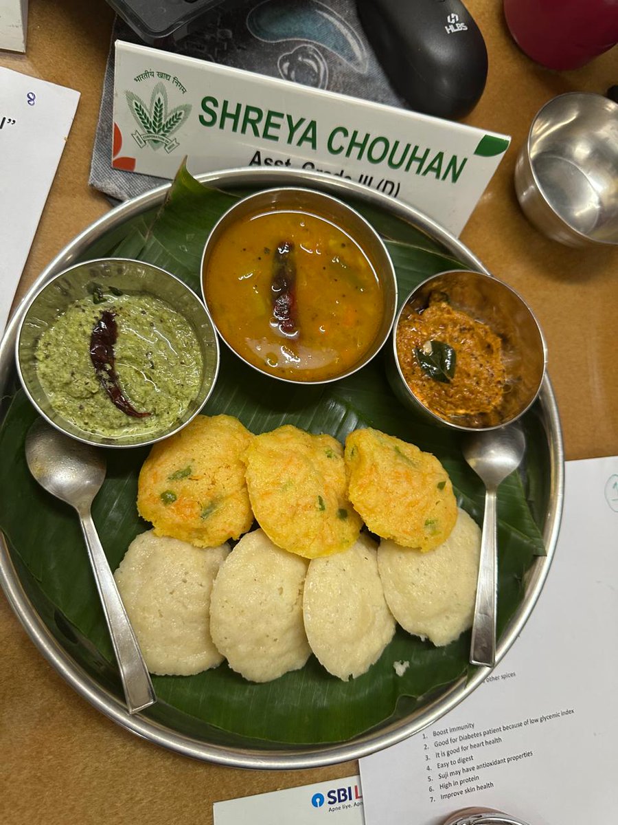 मं. का.,भोपाल में आदरणीय मंडल प्रबंधक एवं प्रबंधक (समन्वय) की अध्यक्षता में "पोषण माह 2024" के अंतर्गत मंडल कार्यालय भोपाल  में  Millet based Recipe Competition का आयोजन किया गया | जिसमे कार्मिकों द्वारा बढ़ चढ़कर हिस्सा लिया गया।