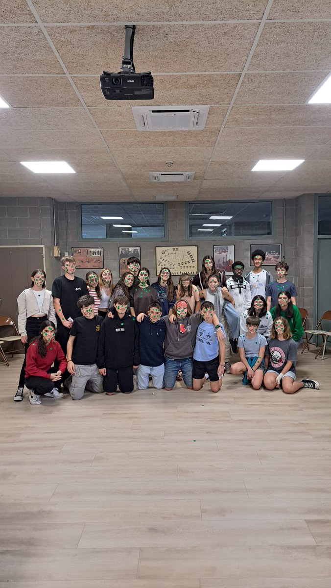 Coral Els Verdums 🦜 tweet media