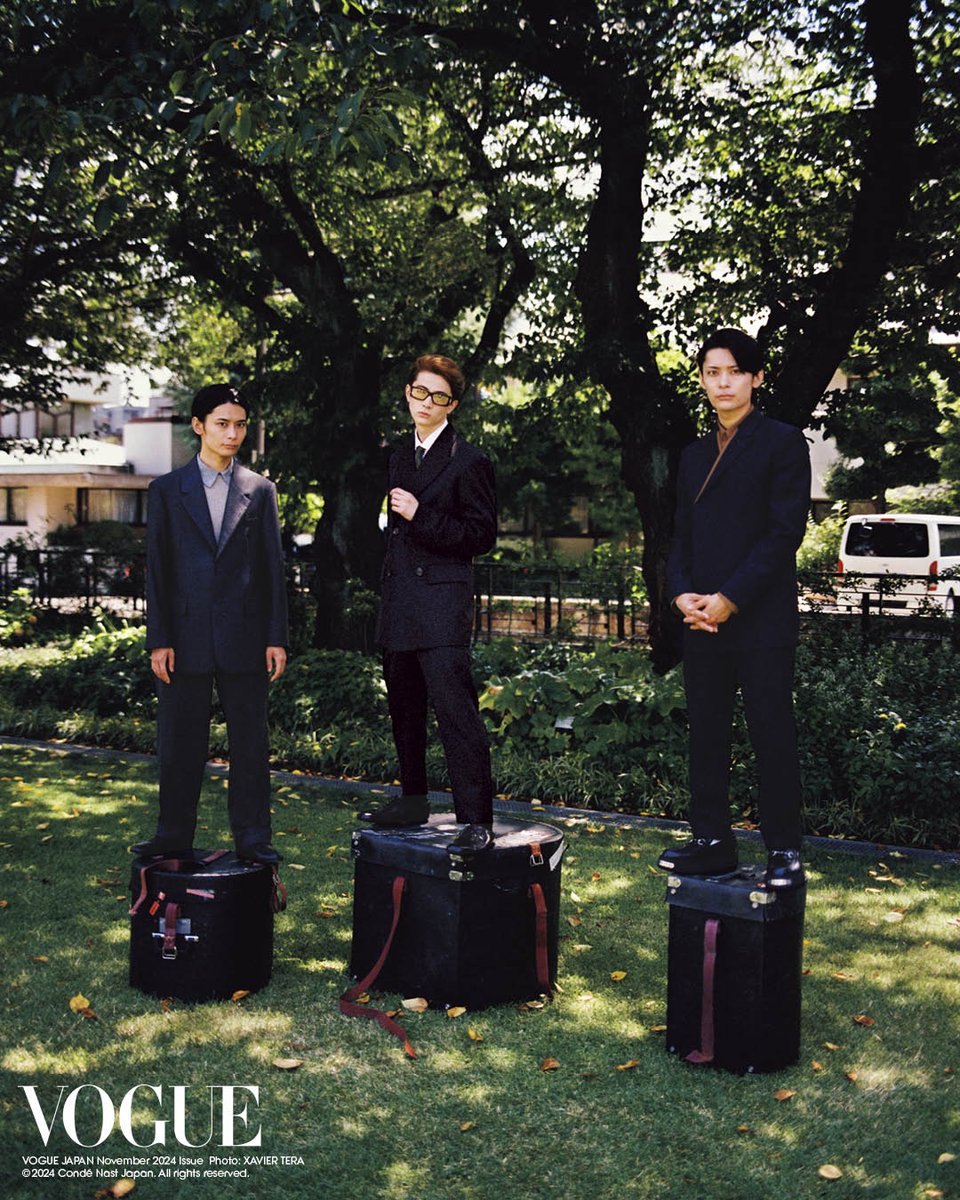 新進気鋭の3人組ロックバンド、#LETMEKNOW（#レットミーノウ）が本日発売の『VOGUE JAPAN』11月号の #VOGUECRUSH で本誌初登場。本格的なファッションシュートデビューを果たした。  

#VogueCrushxLETMEKNOW  
#voguejapan_november2024 
#letmeknowjp

vogue.co.jp/article/vogue-…