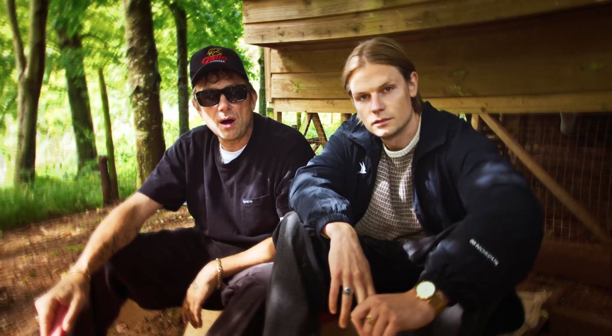 .<a href="/KaktusEinarsson/">KaktusEinarsson</a> is joined by "good friend and mentor" on new single 'Gumbri' - 

clashmusic.com/news/kaktus-ei…