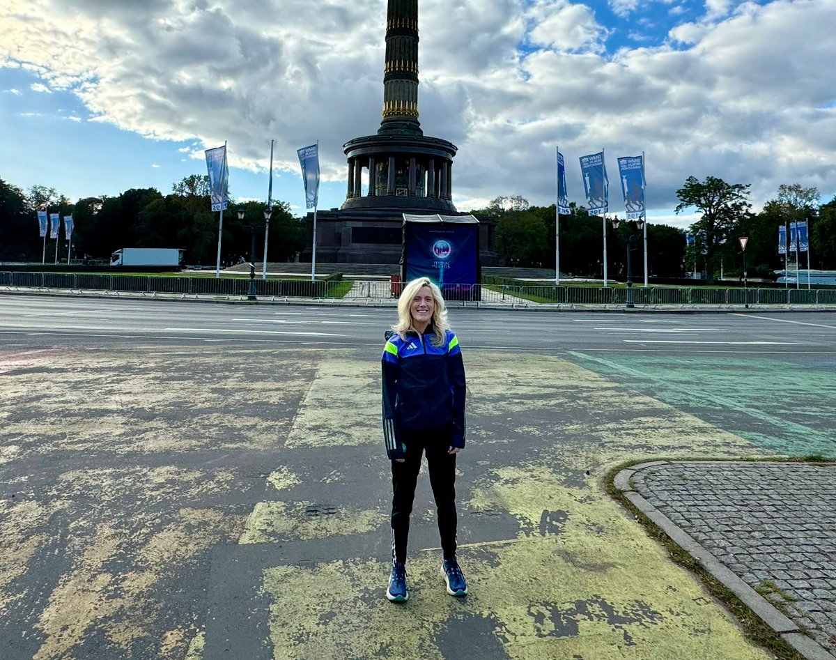 HawkinsRunning's tweet image. RESULTS

Autumn Marathon season has begun! Well done to our 2 runners at @berlinmarathonE yesterday, both running PBs! Kelly set a 4min PB with 2:58:49 and @maimiemurphy took 10mins off her best from @MrHairyHaggis Edinburgh Marathon berlin mathis year running 4:12:48.