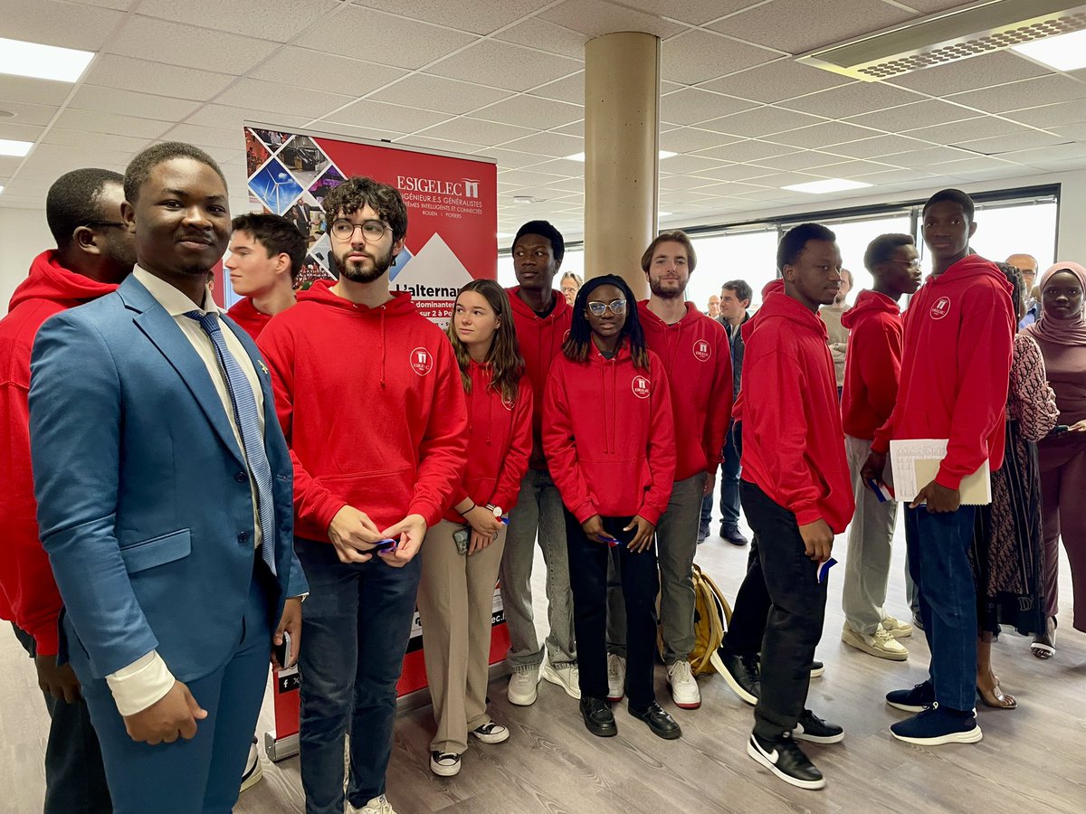 ✂️ Inauguration du campus ESIGELEC sur la #Technopole du #Futuroscope

Une école reconnue pour son excellence dans la formation d’ingénieurs &amp; préparation des étudiants aux défis des technologies #numériques 💻

🎯 Répondre aux besoins des entreprises de la #Vienne #attractivité