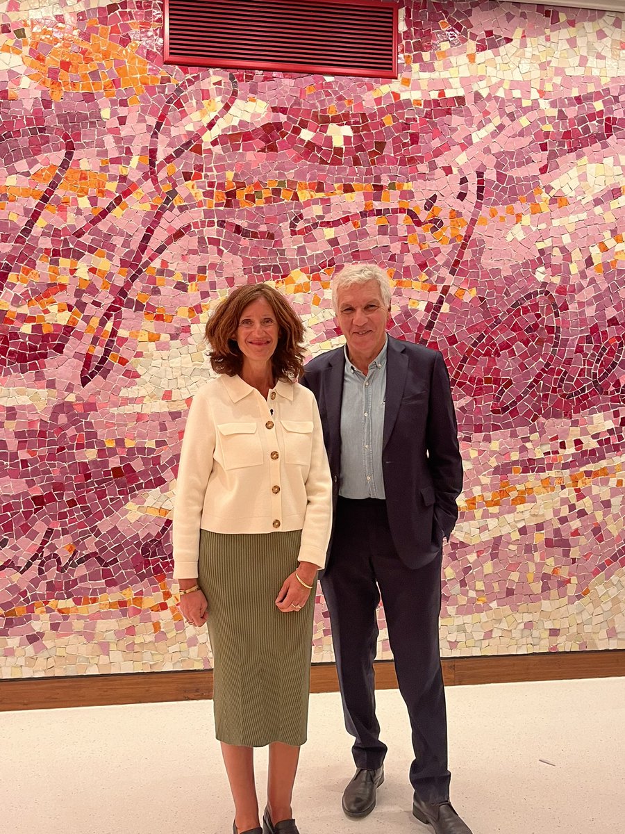 🏆 Remise des prix du Concours national sur la colonisation et la guerre d'Algérie au <a href="/Senat/">Sénat</a> portée par l'<a href="/A2CGA/">A2CGA</a> et soutenue par la #DILCRAH. Félicitations aux lauréats pour leur engagement pour la mémoire. 

Comprendre l’histoire est indispensable à la lutte contre les haines.