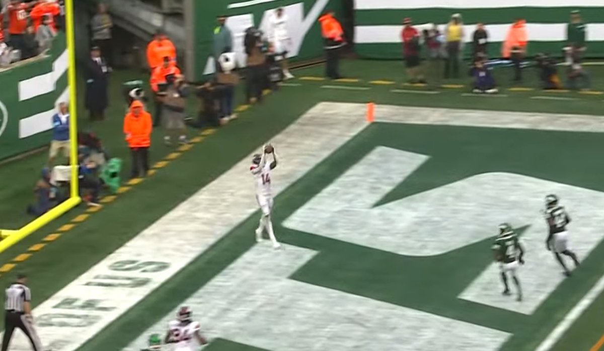 A picture is worth a thousand words. <a href="/iamSauceGardner/">SAUCE GARDNER</a> needs to follow the #1 wide receiver. <a href="/nyjets/">New York Jets</a> make it happen.