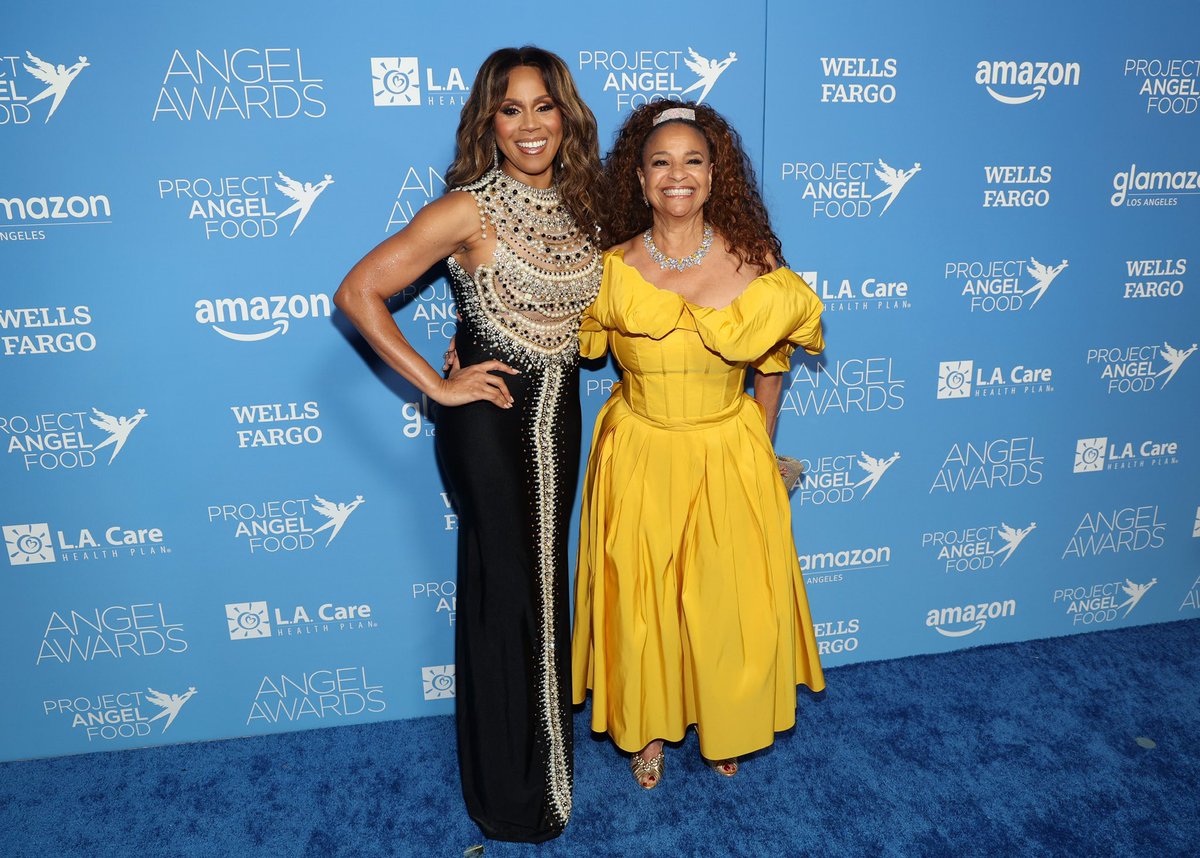 Deborah Cox (@deborah_cox) on Twitter photo Last night was so special!! We honored <a href="/msdebbieallen/">Debbie Allen</a> and it was faaaaaaantastic!! #projectangelfood Last night was so special!! We honored <a href="/msdebbieallen/">Debbie Allen</a> and it was faaaaaaantastic!! #projectangelfood